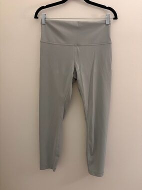 NWOT lululemon athletica Light Green Wunder Train Leggings